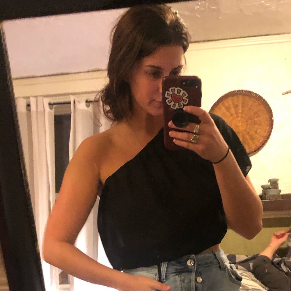 Black crop top